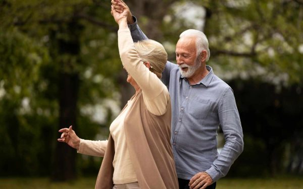 Care sunt top 5 ingrediente naturale care susțin energia la adulții de peste 45 de ani