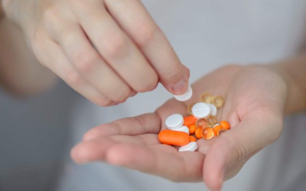 Pot tonicele lichide să interacționeze cu anticoagulantele?